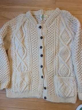 VTG Irish Traditional Hand Knit 100% Pure Wool Aran Fisherman Cardigan